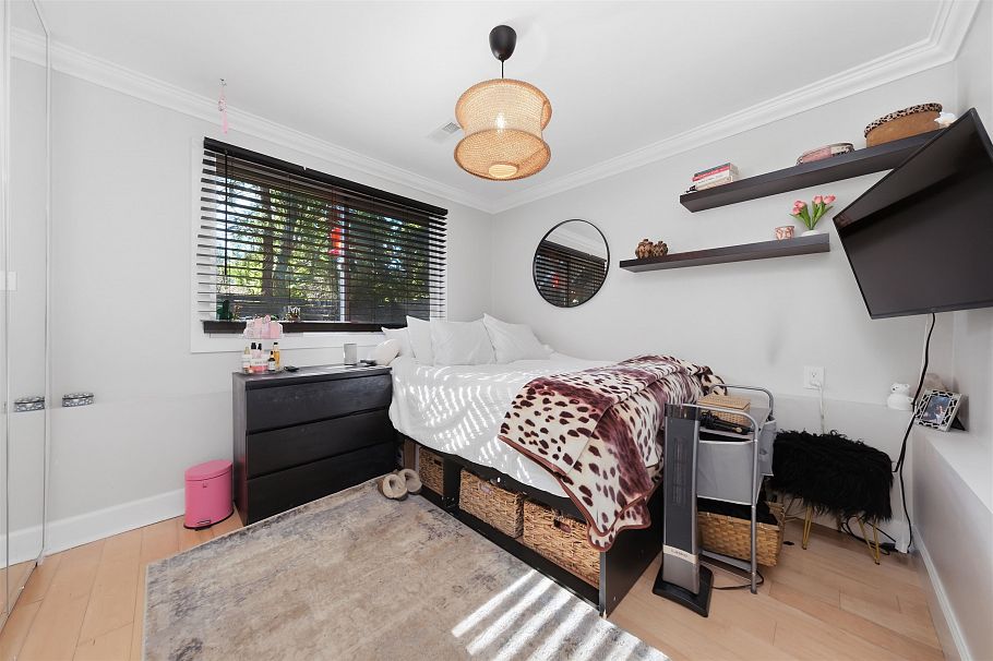 4535 Raeburn Street North Vancouver, BC - 31