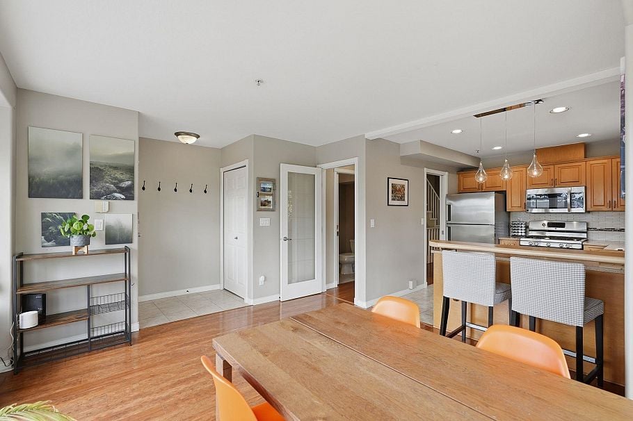 203 W 6th Street North Vancouver, BC - 10
