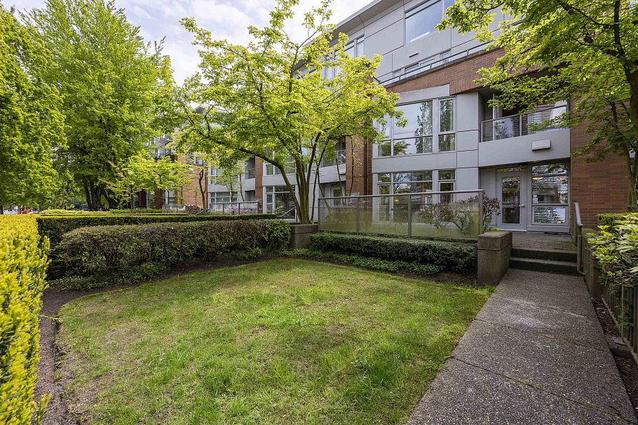 205 638 W 45th Avenue Vancouver, BC - 31