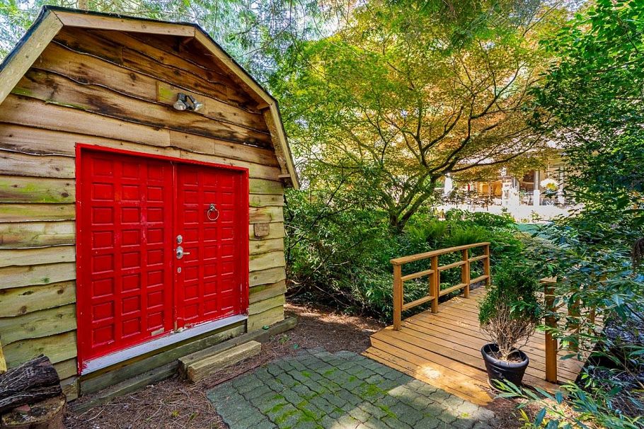 4346 Capilano Road North Vancouver, BC - 23
