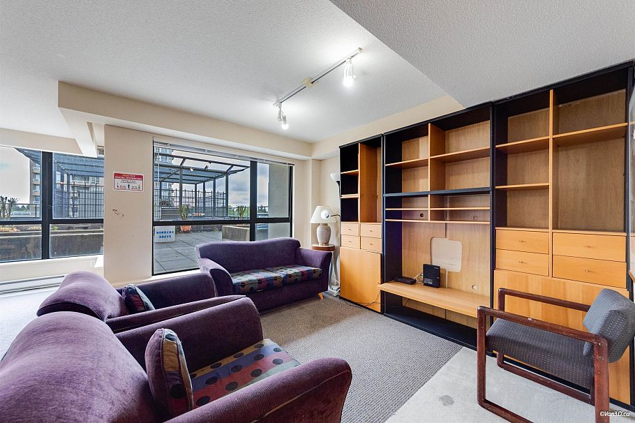 205 3438 Vanness Avenue Vancouver, BC - 19