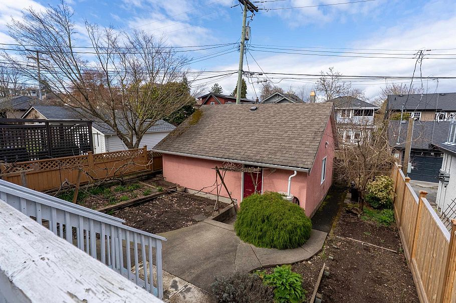 4405 W 9th Avenue Vancouver, BC - 21
