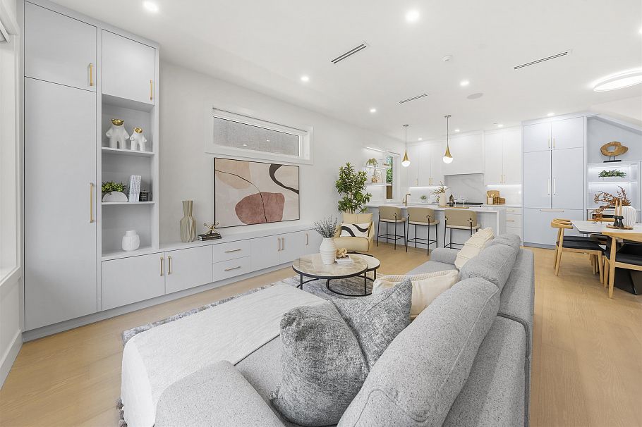 1 1582 E 2nd Avenue Vancouver, BC - 3