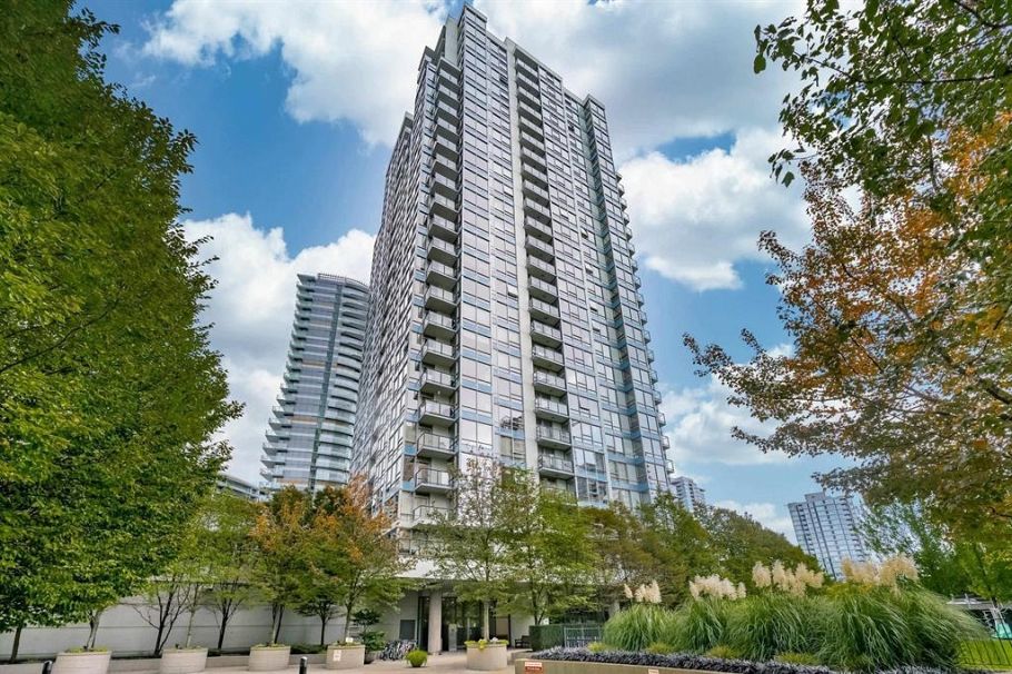 1006 939 Expo Boulevard Vancouver, BC - 1