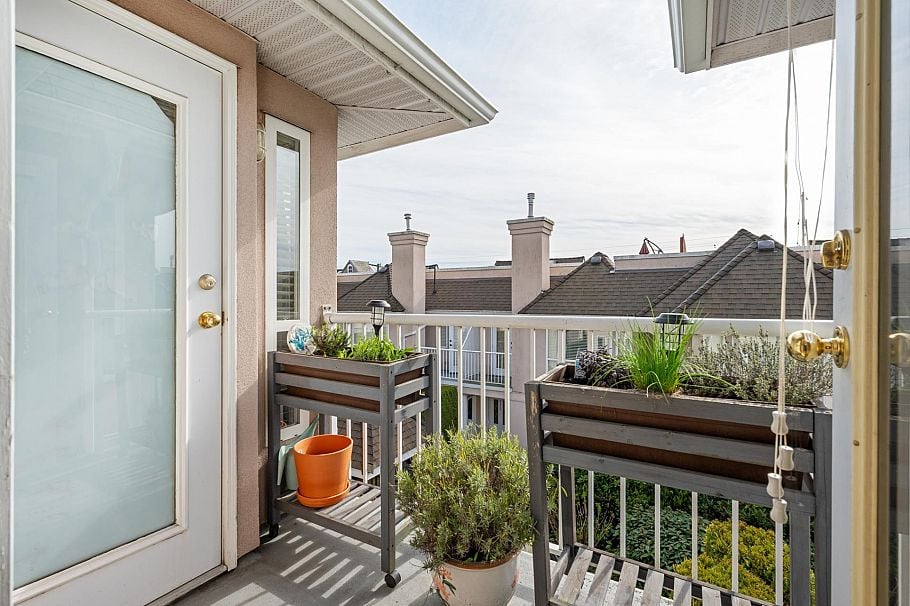 104 225 E 6th Street North Vancouver, BC - 23