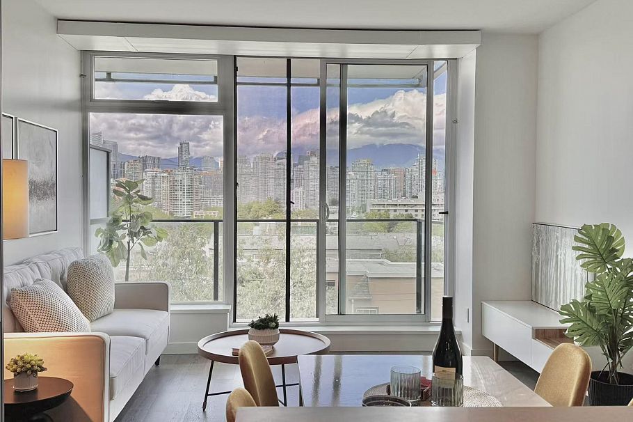 504 2411 Heather Street Vancouver, BC - 3