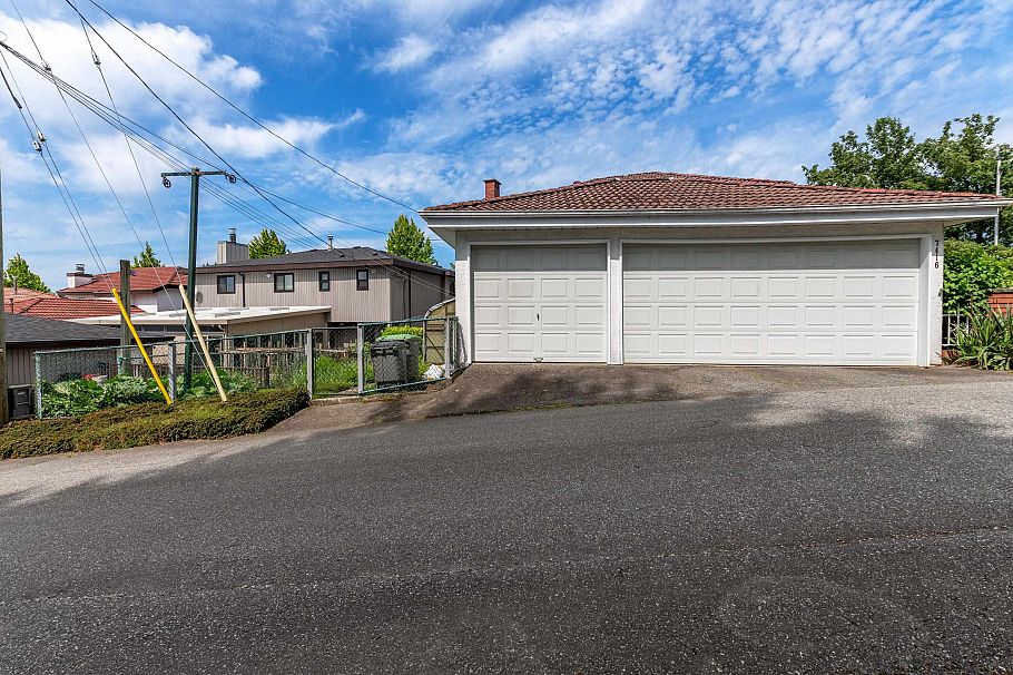 7416 Jasper Crescent Vancouver, BC - 39
