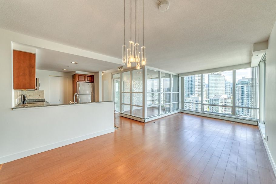 2101 1228 Marinaside Crescent Vancouver, BC - 7
