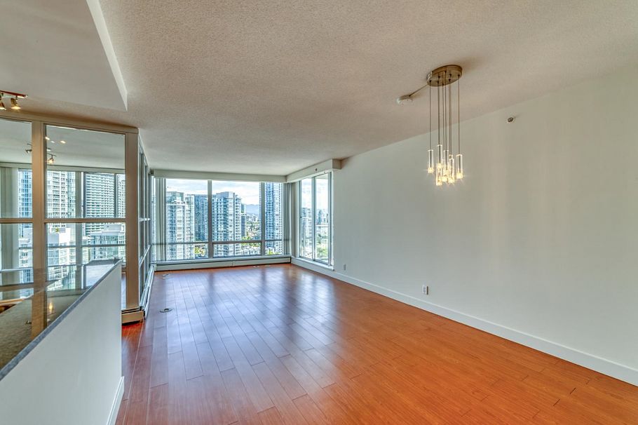 2101 1228 Marinaside Crescent Vancouver, BC - 6