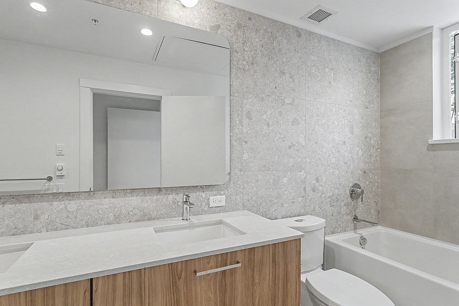 105 2304 Emery Court North Vancouver, BC - 20
