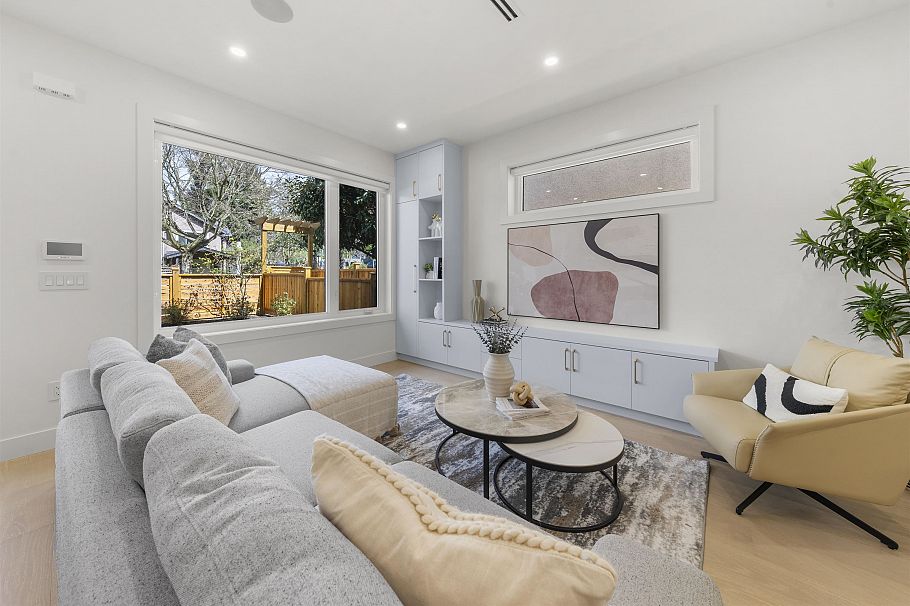 1 1582 E 2nd Avenue Vancouver, BC - 5
