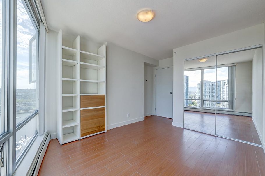 2101 1228 Marinaside Crescent Vancouver, BC - 21