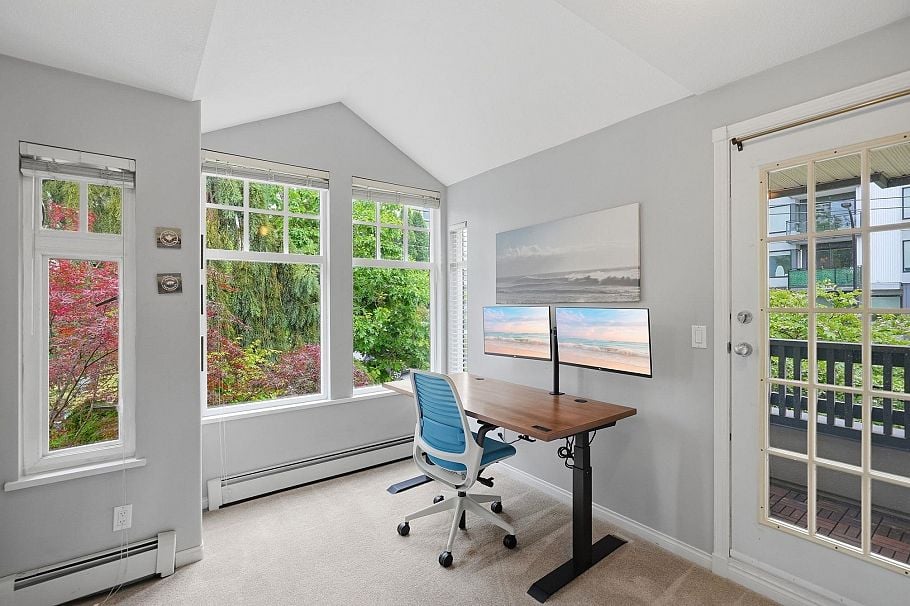 203 W 6th Street North Vancouver, BC - 12