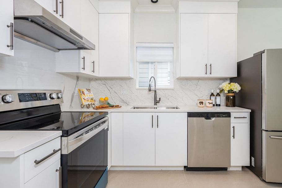 748 E 62nd Avenue Vancouver, BC - 10