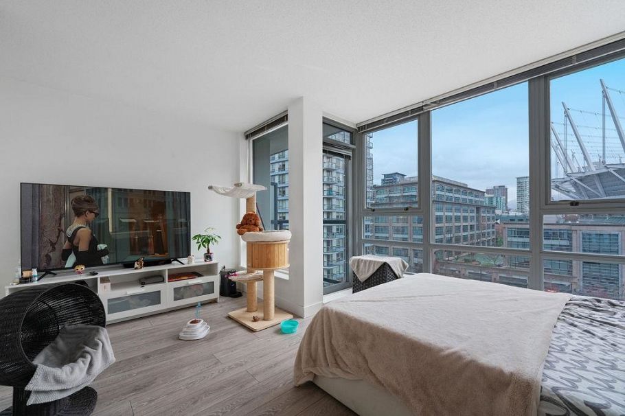 1006 939 Expo Boulevard Vancouver, BC - 4
