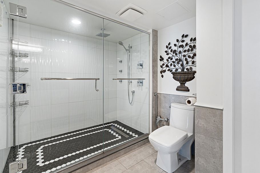 609 168 Chadwick Court North Vancouver, BC - 30