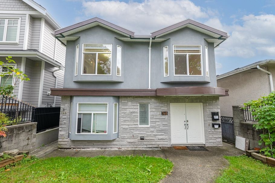 748 E 62nd Avenue Vancouver, BC - 1