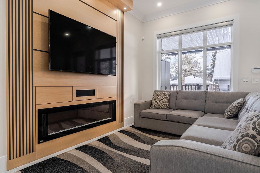 1 6358 Windsor Street Vancouver, BC - 7
