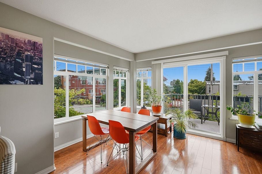203 W 6th Street North Vancouver, BC - 22