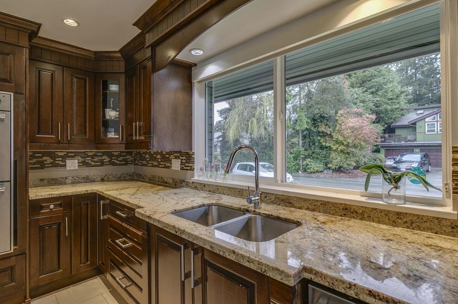 763 Weymouth Drive North Vancouver, BC - 12