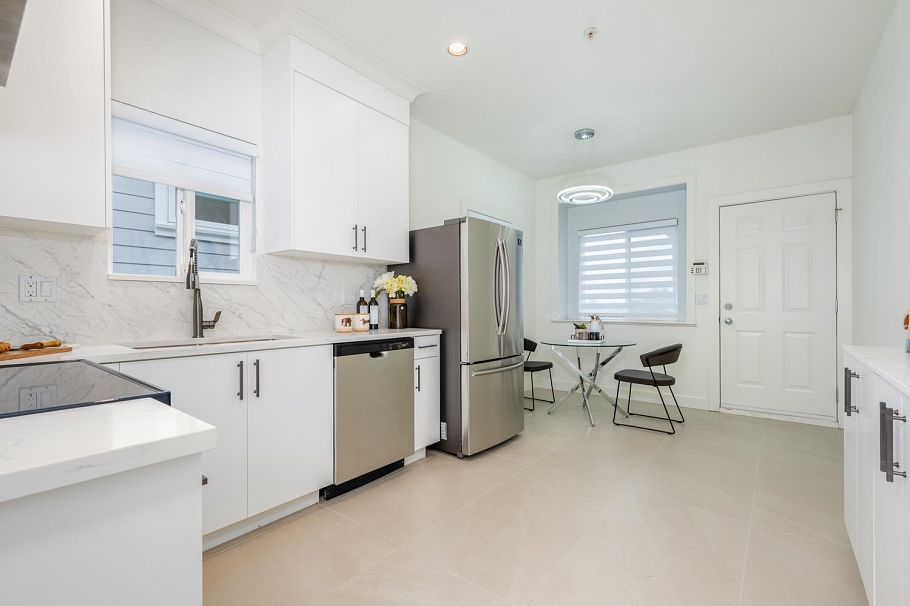 748 E 62nd Avenue Vancouver, BC - 8