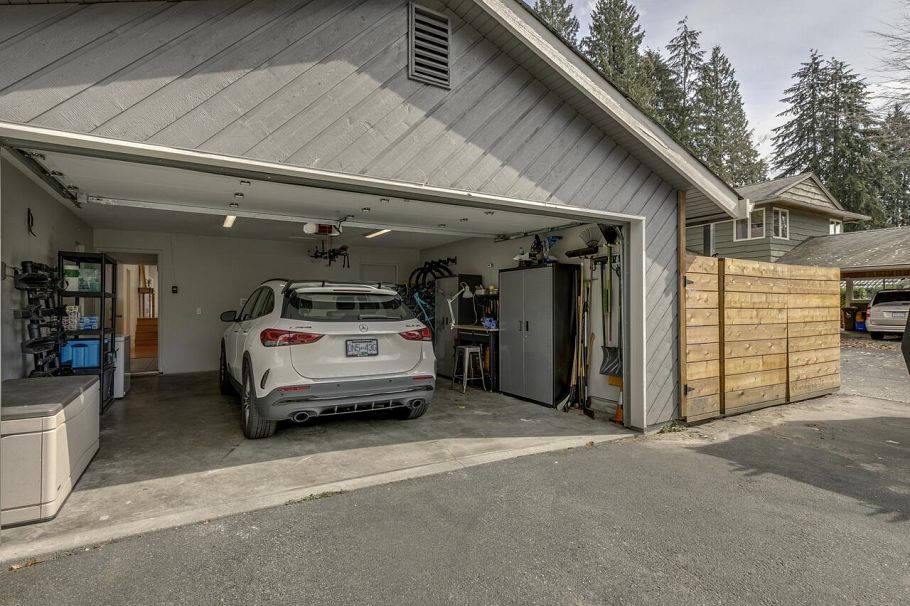 763 Weymouth Drive North Vancouver, BC - 34