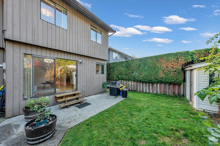 252 E 21st Street North Vancouver, BC - 37