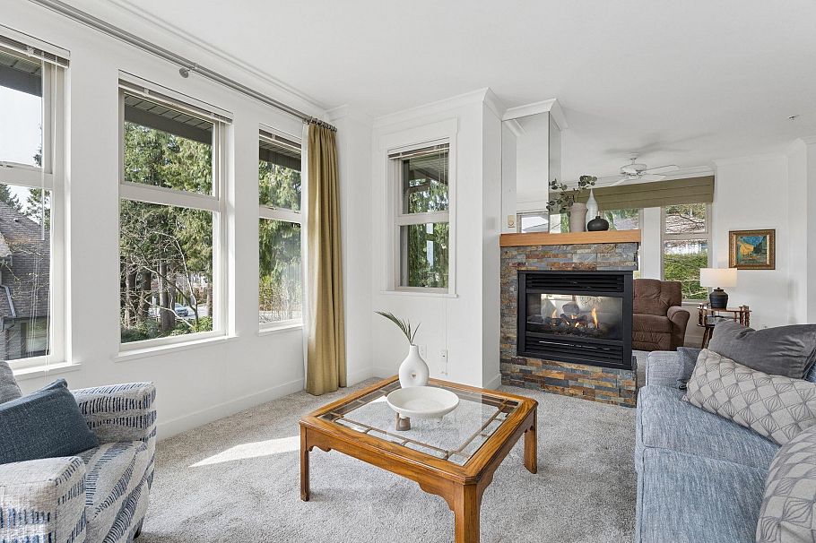 306 188 W 29th Street North Vancouver, BC - 4