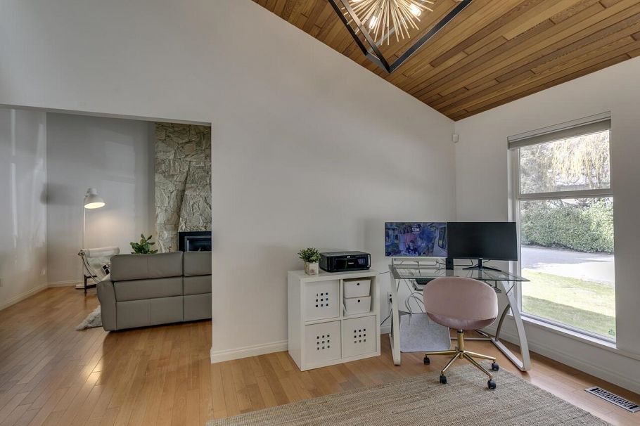 763 Weymouth Drive North Vancouver, BC - 4