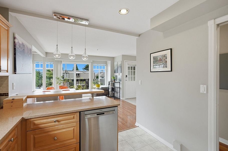 203 W 6th Street North Vancouver, BC - 7