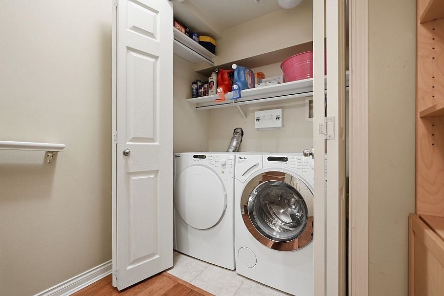 203 W 6th Street North Vancouver, BC - 19