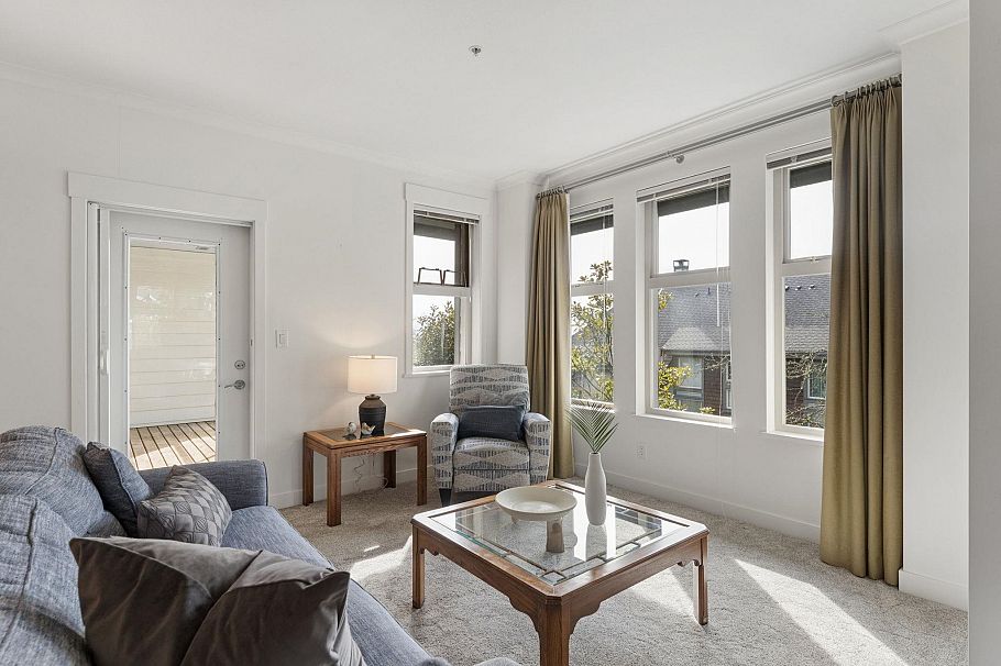 306 188 W 29th Street North Vancouver, BC - 2
