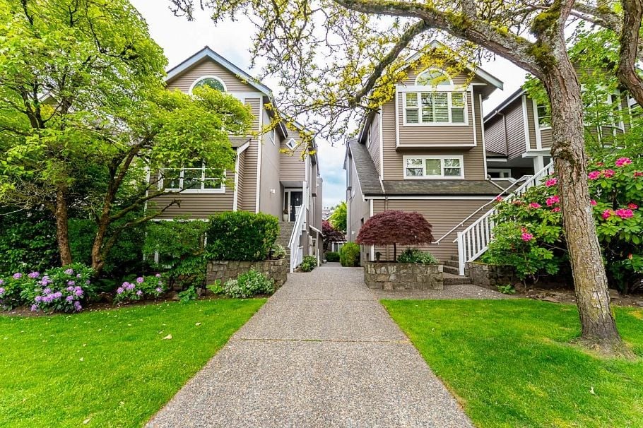 5 219 E 8th Street North Vancouver, BC - 1