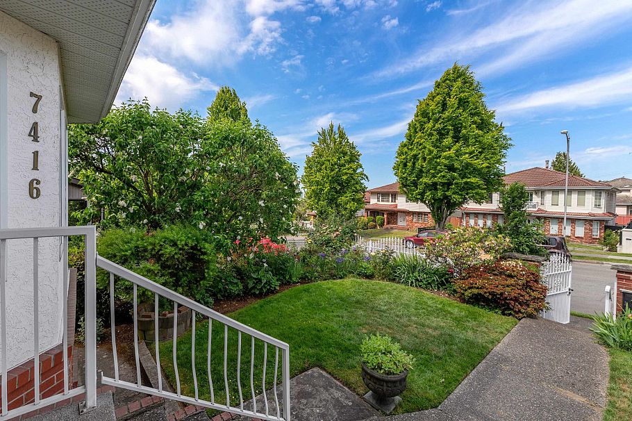 7416 Jasper Crescent Vancouver, BC - 4