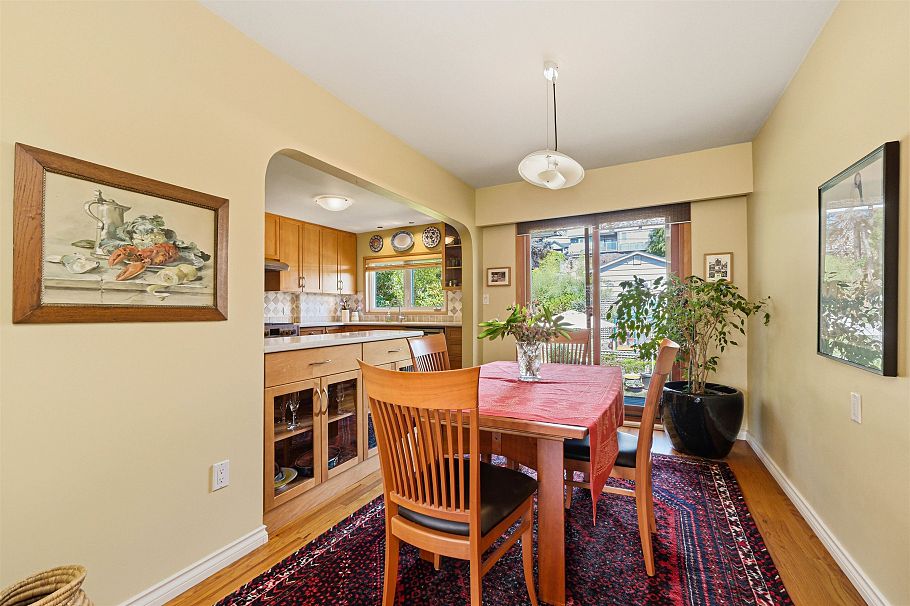 818 E 6th Street North Vancouver, BC - 16