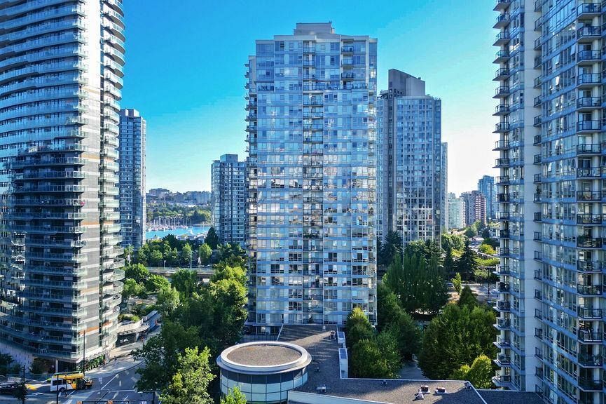 1006 939 Expo Boulevard Vancouver, BC - 22