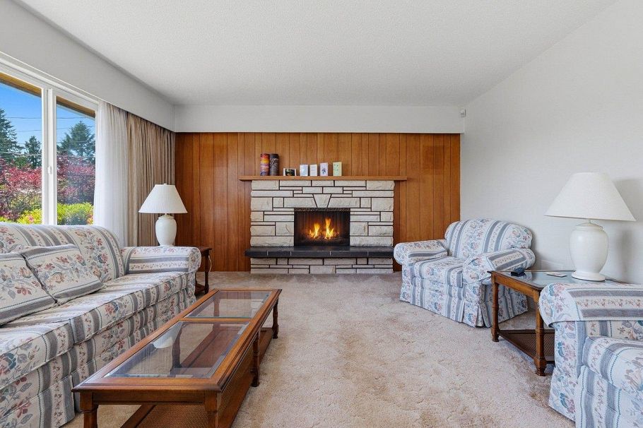 1218 Chamberlain Drive North Blackburn, BC - 3