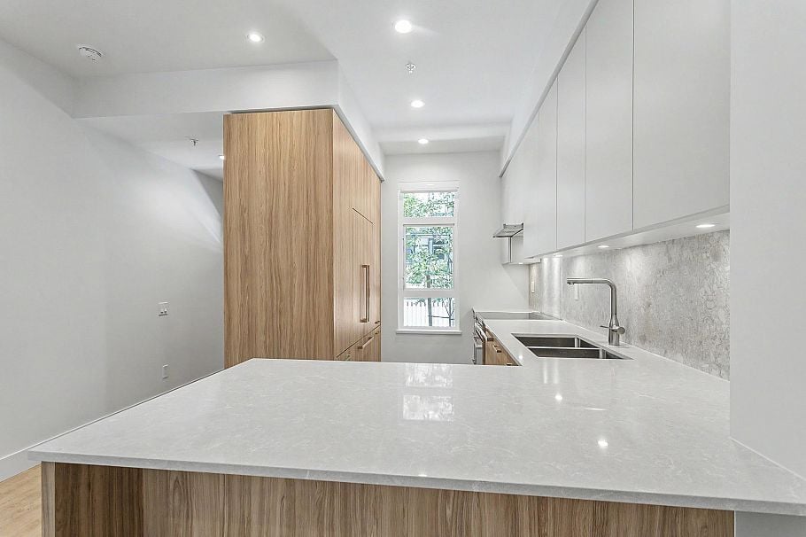 105 2304 Emery Court North Vancouver, BC - 7
