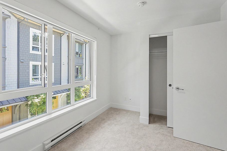 105 2304 Emery Court North Vancouver, BC - 12