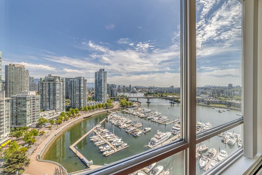 2101 1228 Marinaside Crescent Vancouver, BC - 12