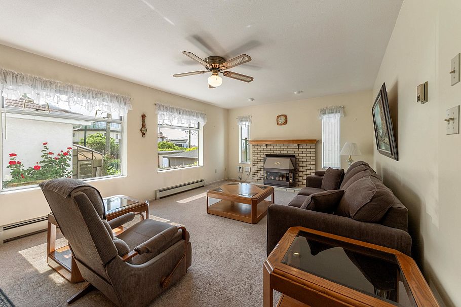 7416 Jasper Crescent Vancouver, BC - 14