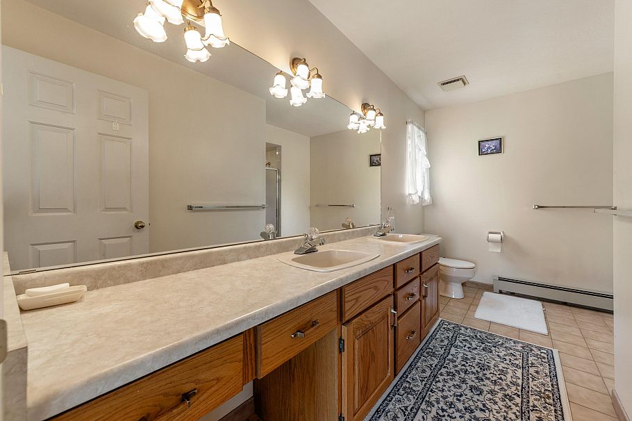 7416 Jasper Crescent Vancouver, BC - 24