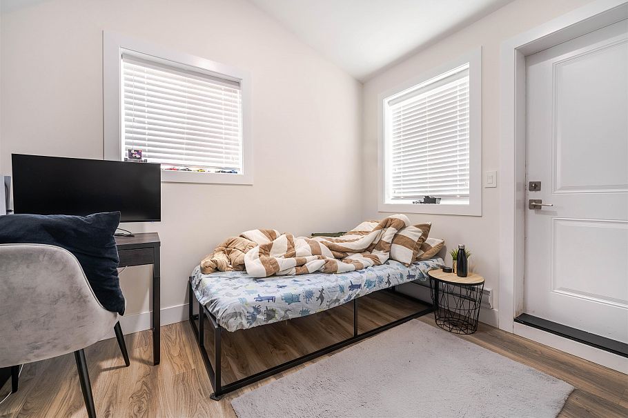 1 6358 Windsor Street Vancouver, BC - 11