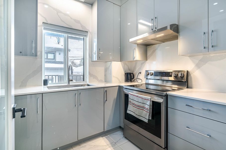 1 6358 Windsor Street Vancouver, BC - 19