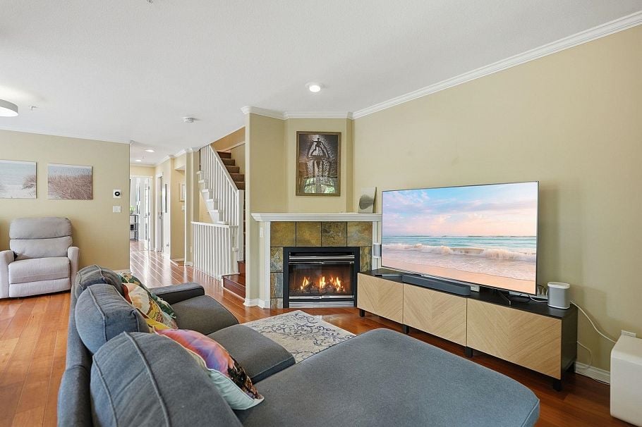 203 W 6th Street North Vancouver, BC - 5