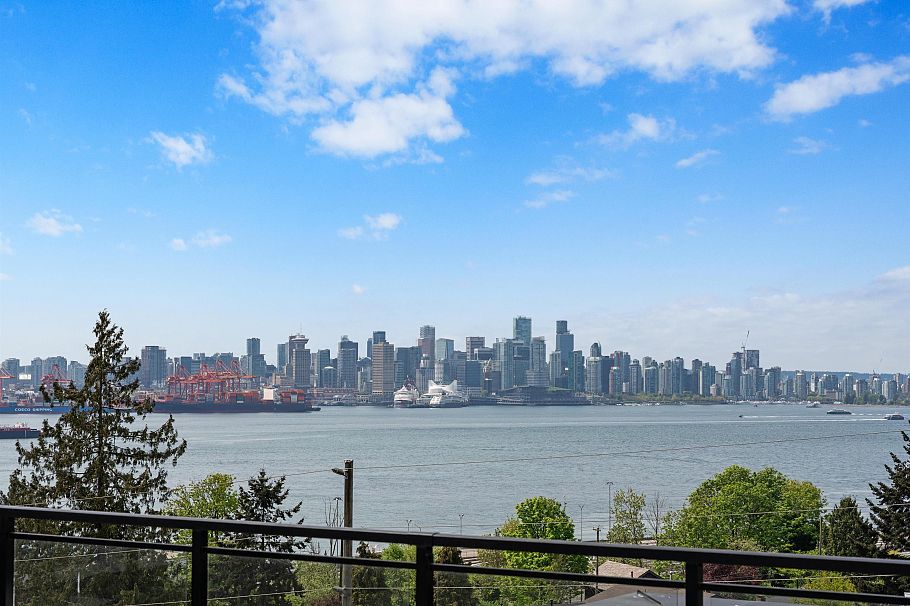 402 505 E 2nd Street North Vancouver, BC - 1