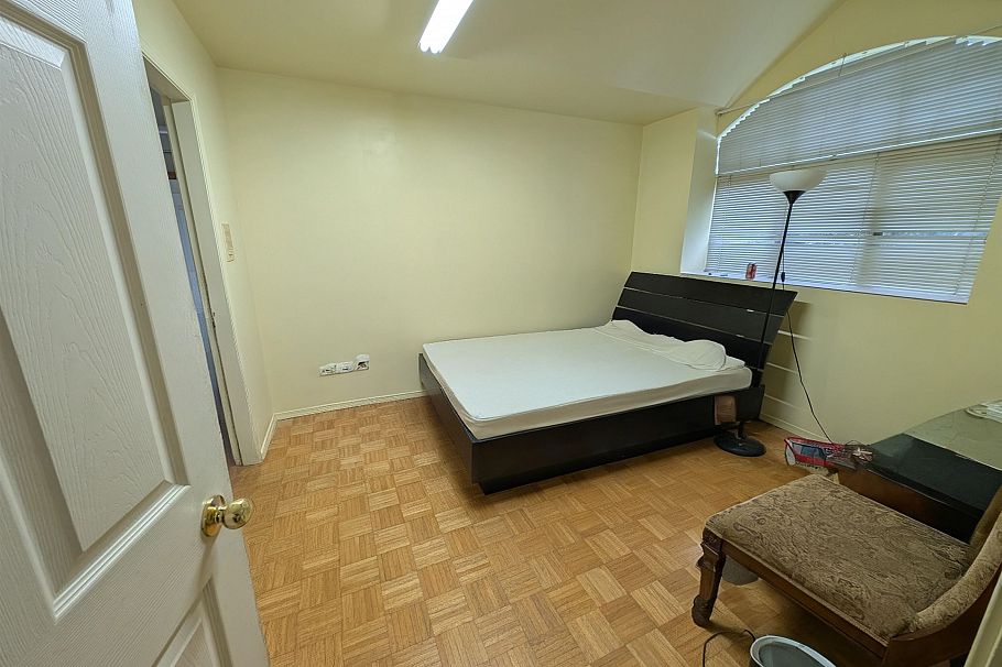 2935 E 17th Avenue Vancouver, BC - 21