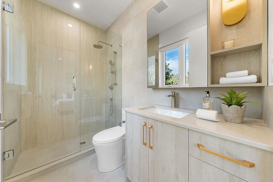 1 1582 E 2nd Avenue Vancouver, BC - 29