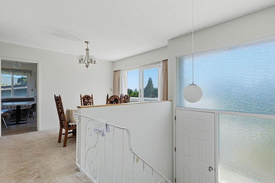 1218 Chamberlain Drive North Blackburn, BC - 6
