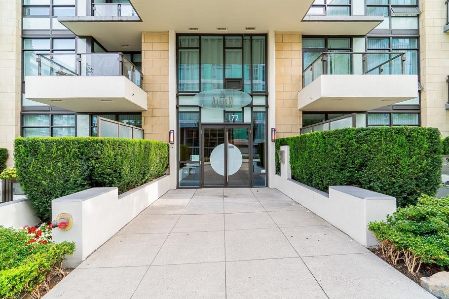 905 172 Victory Ship Way North Vancouver, BC - 3